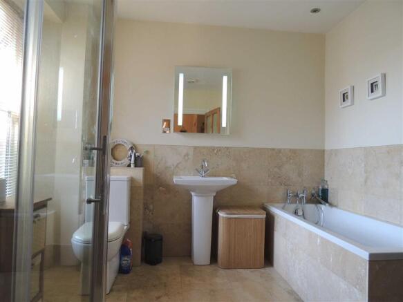 Family Bathroom: