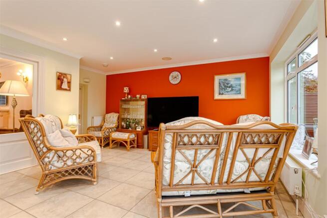 house-nork-way-banstead-131.jpg