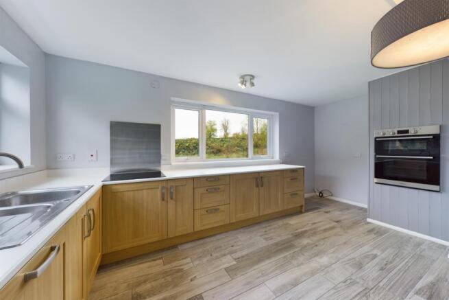 Kitchen/Breakfast Ro