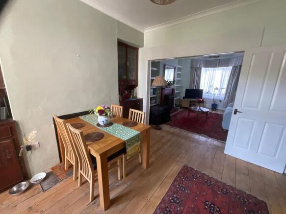 4 bed Not Specified to rent Image 6