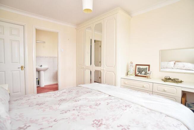 3 bed Detached for sale Image 9