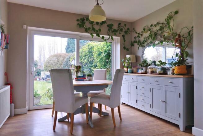 dining room.jpg