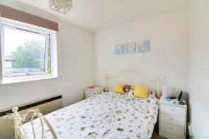 23, Falcon Way, London E14 9UP