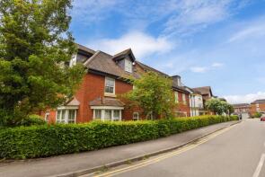 7, Penn House, Jennery Lane, Slough SL1 8BN