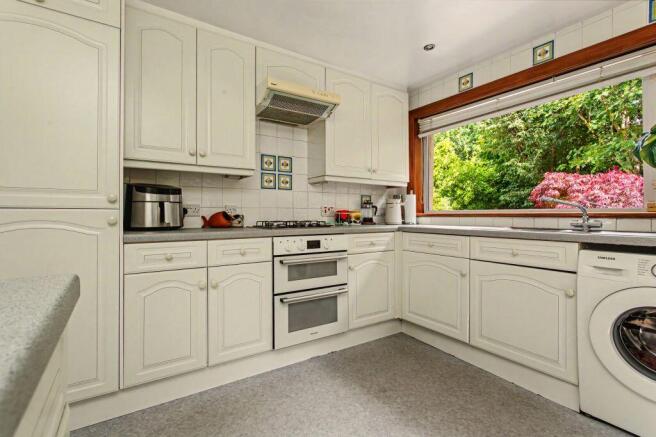 4 Strathdon Avenue, Paisley, PA2 9PX photo 4