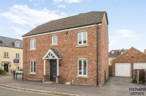 108, White Eagle Road, Haydon End, Swindon SN25 1PS