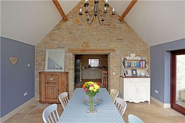 North Barn 125090 ph (2)