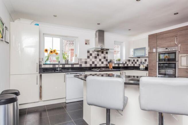 Kitchen/Breakfast