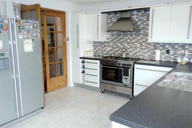 kitchen3.JPG