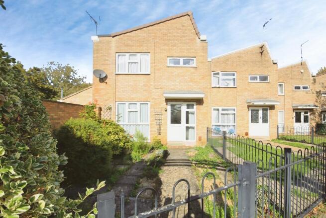 3-bed terraced on Kesteven Walk, Peterborough, PE1, £220,000