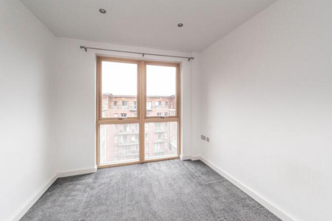 2 bed Flat to rent Image 7