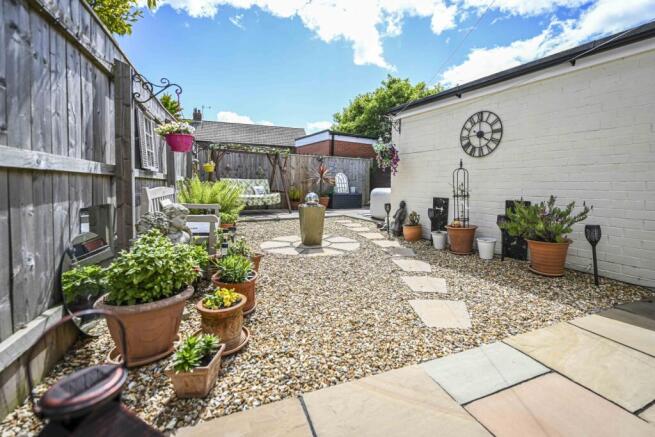 3 bed Semi-Detached for sale Image 4