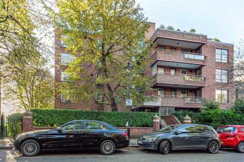 Garden Apartment, Lyndhurst Gardens, Hampstead, NW3