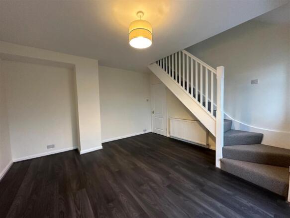 Living Room 1.jpg