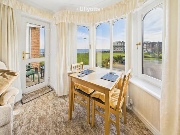 2 bed Apartment for sale Image 6