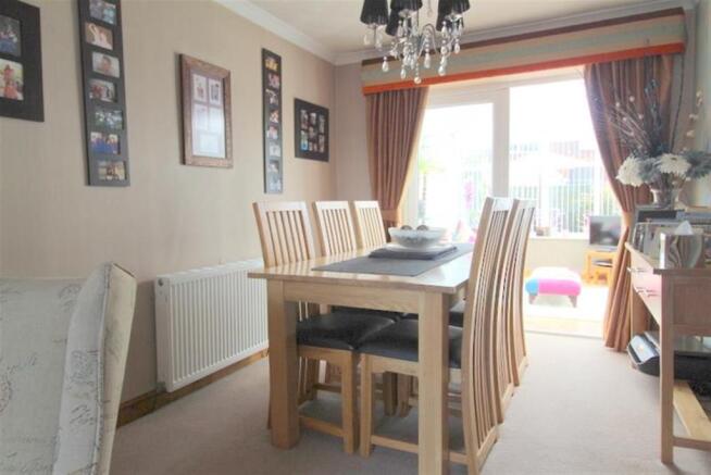 Dining Area Pic 2