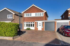 32, Shearwater, Longfield DA3 7NL