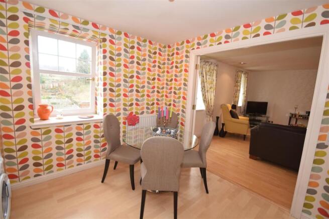 Dining Area.JPG