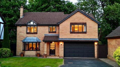 8 Glentress Mews, Bolton, BL1 5JS