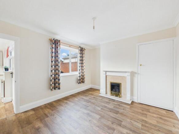 3 bed House for sale Image 5