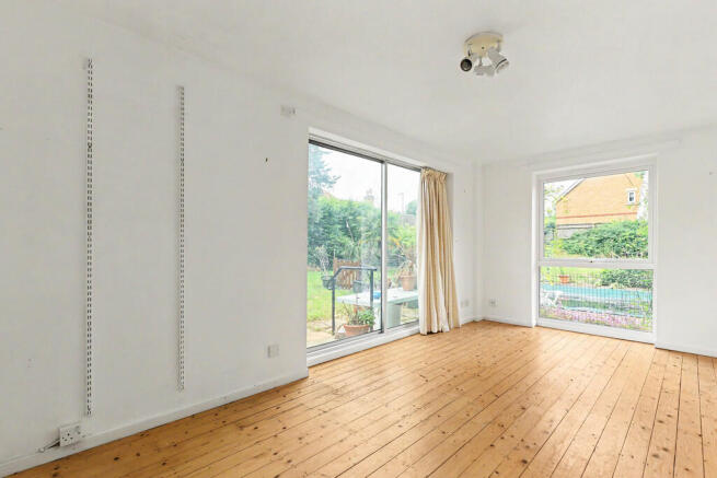 Living Room - Ang...