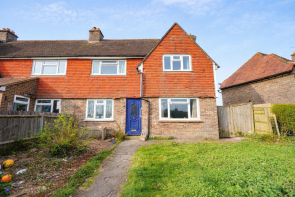 24, Wellington Gardens, Battle TN33 0HD