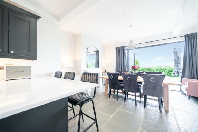Kitchen - Dining room-6.jpg