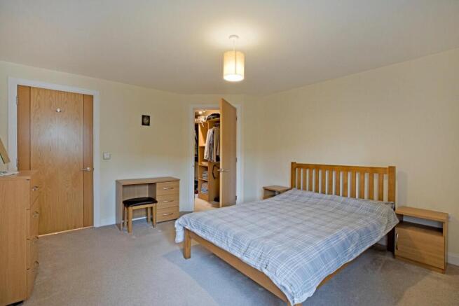 1 bed Retirement Property for sale Image 6