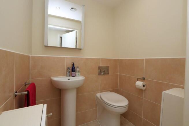 2 bed Retirement Property for sale Image 9