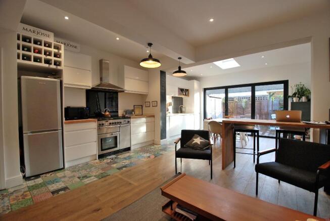 Open-Plan Kitchen/Dining/Living Spaces