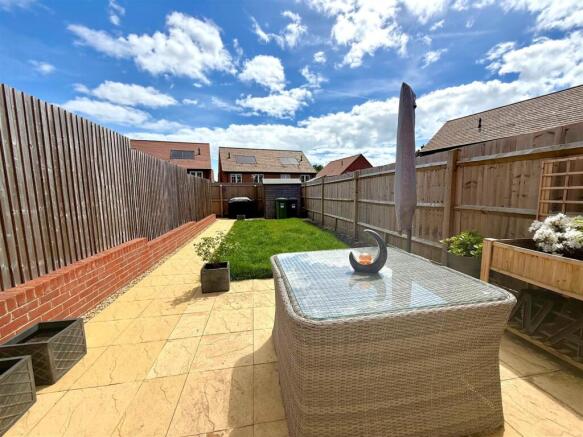 garden 2.jpg