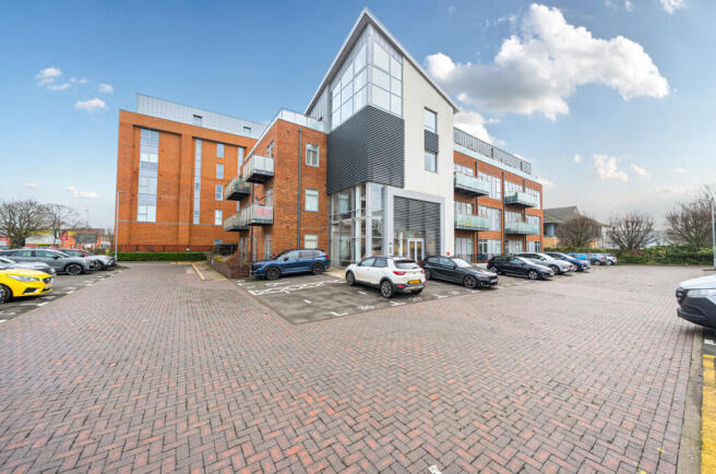 1403845-36-697772...