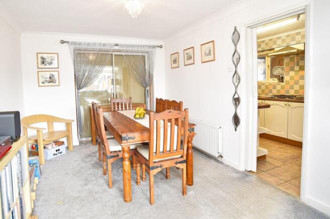 4 bed Detached for sale Image 4