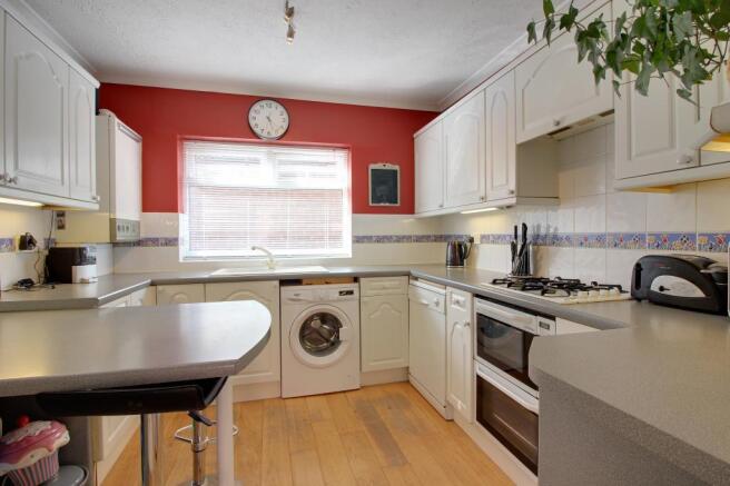 Kitchen/Breakfast Area