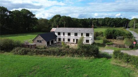 5.65 Acres - Bow, Crediton, Devon, EX17