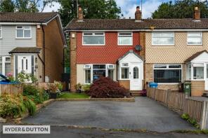 72, Wetherby Drive, Oldham OL2 5TA
