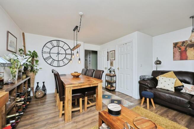Walnut Way, Dereham photo 3