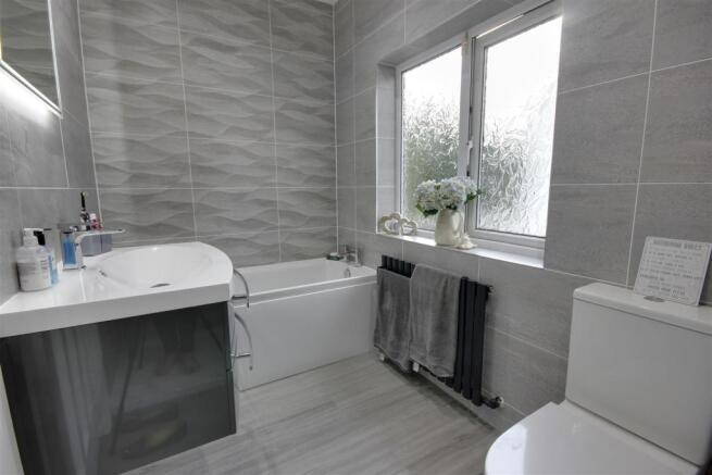 Contemporary Bathroom