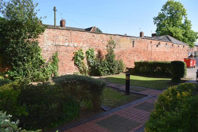 Bridge Court Garden left.jpg