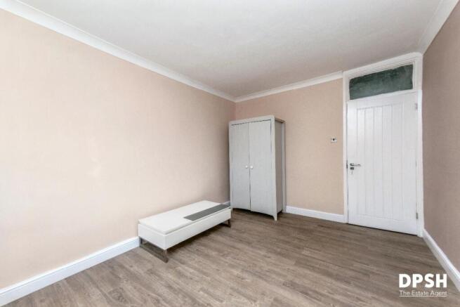 2 bed Flat for sale Image 10