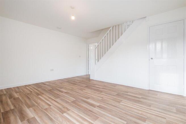 3 bed Detached to rent Image 6