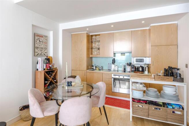 Kitchen_3.jpg