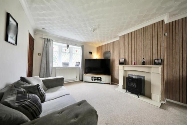 3 bed Terraced for sale Image 5