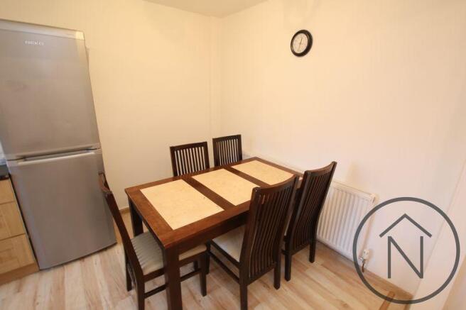 Kitchen/Dining...