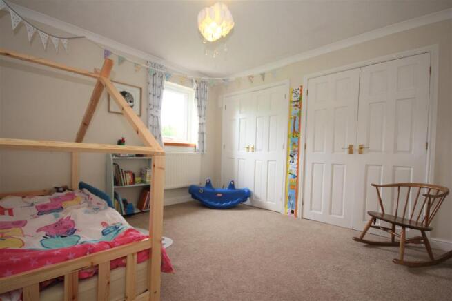 bedroom 2.JPG