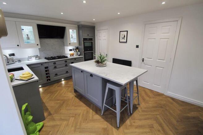 Open Plan Dini...