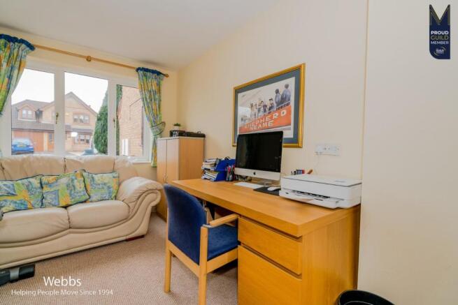 41, Redbourn Road, Bloxwich, Walsall, WS33XT-16.jp