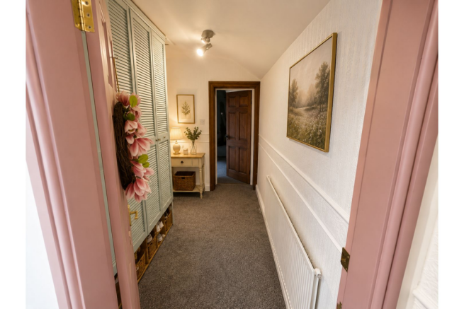 4 bed Block of Apartments for sale Image 10