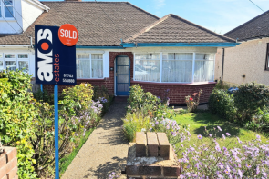29, Broadlands Avenue, Hockley SS5 5EN