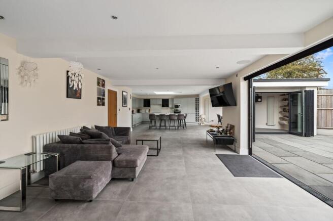 Lounge / Diner / Kitchen